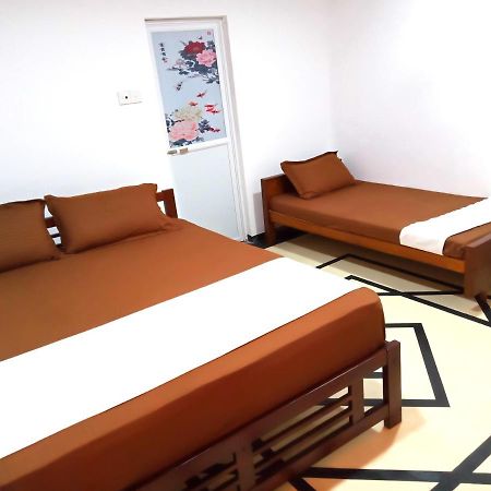 Sobaya Appartement Anuradhapura Buitenkant foto
