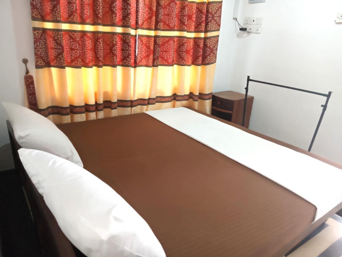Sobaya Appartement Anuradhapura Buitenkant foto