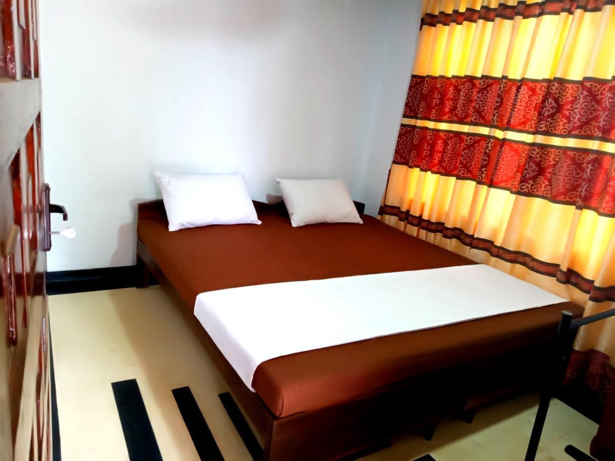 Sobaya Appartement Anuradhapura Buitenkant foto